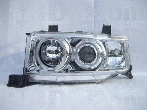 卓宏貿(mào)易公司 提供臺灣進(jìn)口之右軚汽車燈飾部品,歐盟認(rèn)證,保證不滲水,附設(shè)產(chǎn)品保養(yǎng),設(shè)有安裝服務(wù)